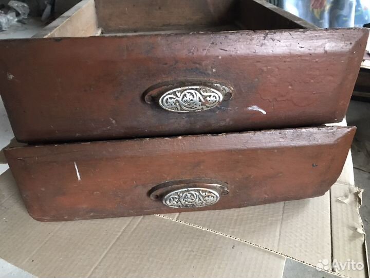 Старинные деревянные ящики