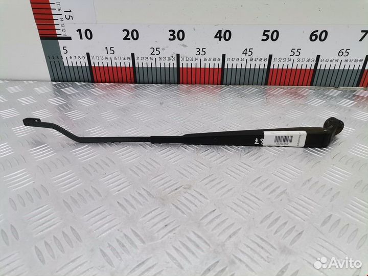 Щеткодержатель (поводок стеклоочистителя, дворник)