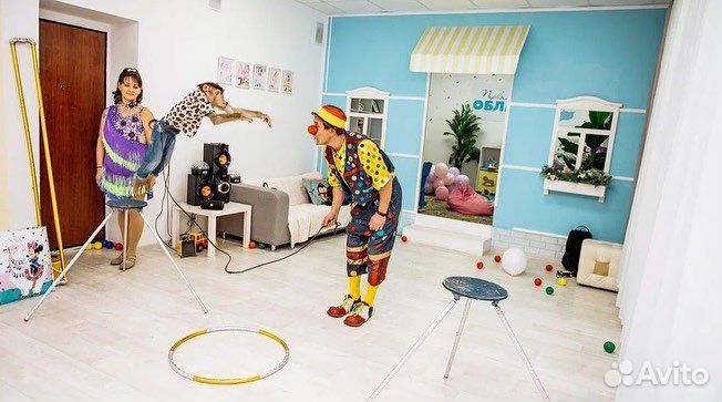 Аниматор Праздник с обезьянкой