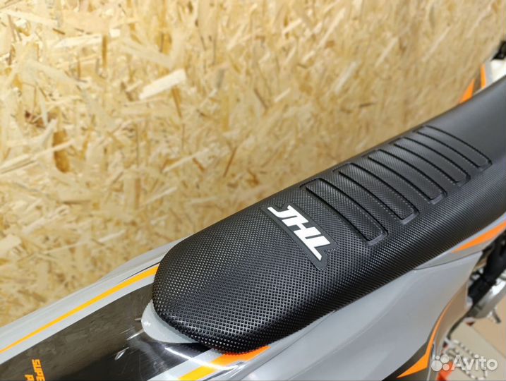 Новый мотоцикл JHL LX4