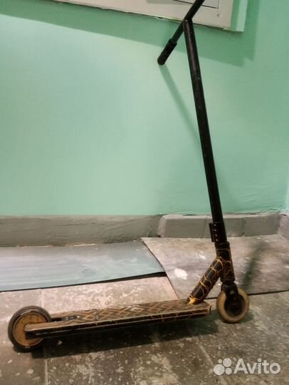 Трюковой самокат