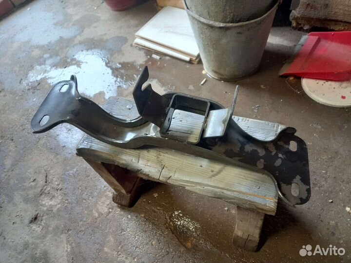 Траверса ваз на ниву