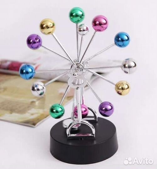 Маятник вращатель цветные шарики