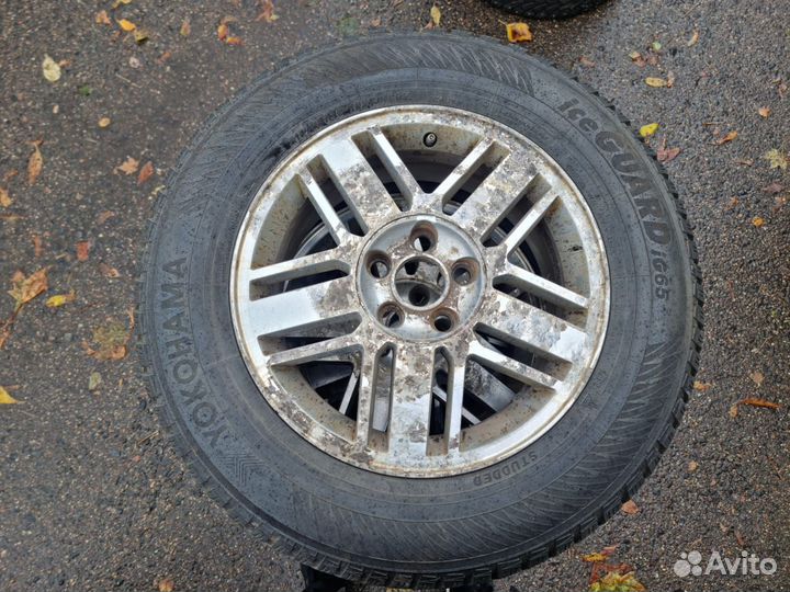 Yokohama Ice Guard IG65 215/65 R16