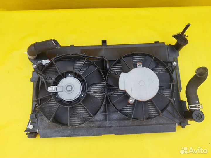 Радиатор охлаждения Toyota Avensis Т250