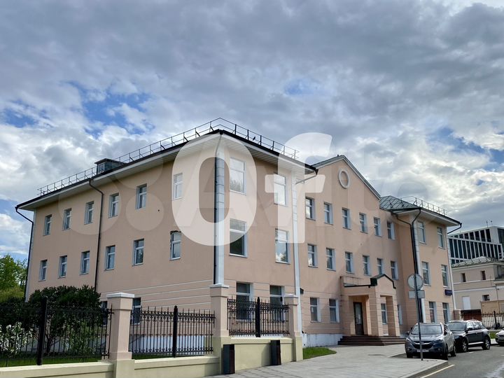 Продам здание, 1668 м²