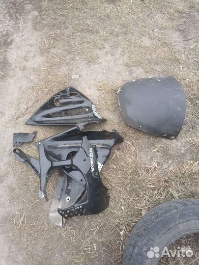 Запчасти на honda cbr900rr