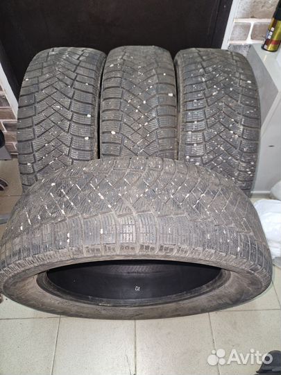 Pirelli Ice Zero FR 235/55 R20 102T
