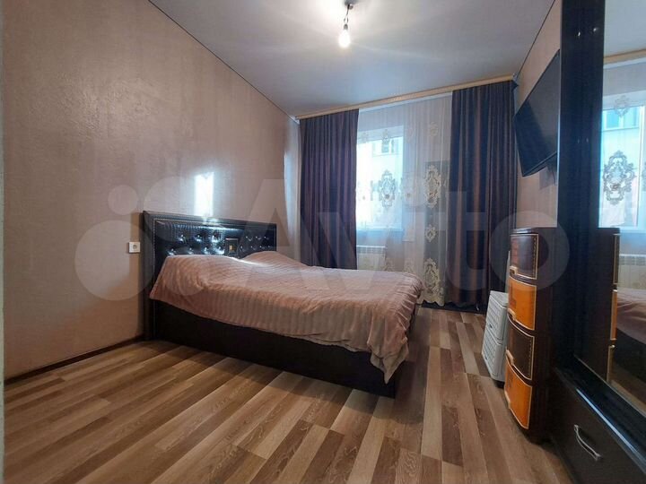 5-к. квартира, 100 м², 1/2 эт.