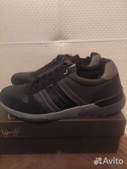 Кроссовки мужские новые