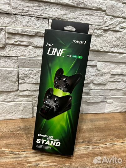 Зарядная станция для геймпадов Xbox One + 2 аккума