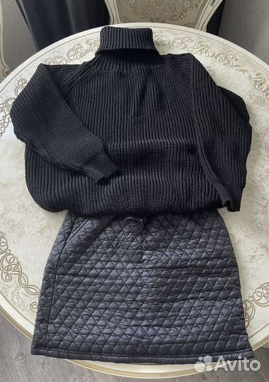 Свитер и юбка