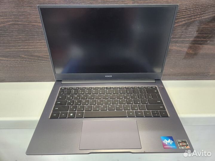 Ультрабук Honor magicbook 14 AMD raizen 5 5500U