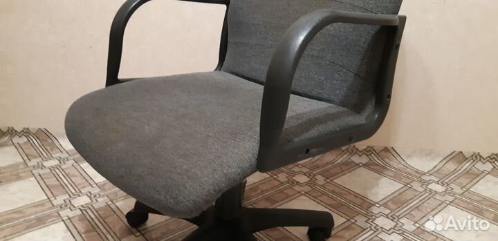 Компьютерное кресло