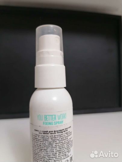 Спрей для фиксации макияжа Essence