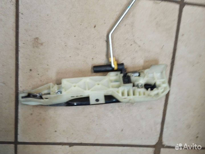 Наружная ручка двери hyundai solaris