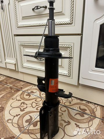 Амортизатор левый правый bmw x5 e53