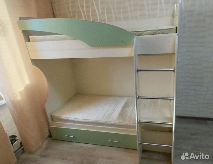 Двухъярусная кровать бу