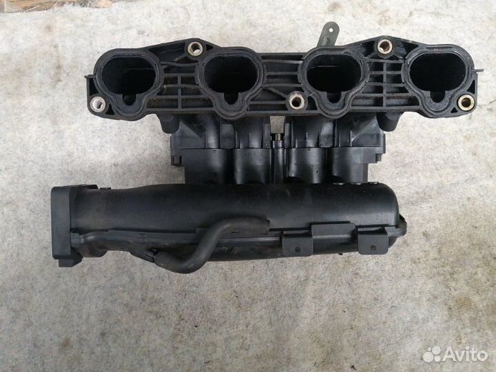 Коллектор впускной Nissan Serena C24 QR20