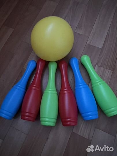 Звуковой коврик,кегли и мяч