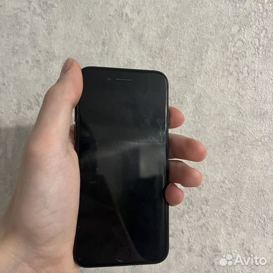 iPhone 7, 32 ГБ