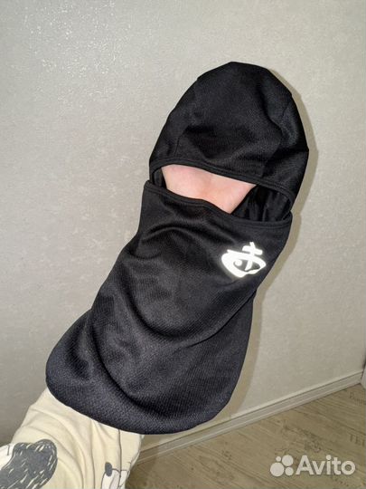 Балаклава obladaet