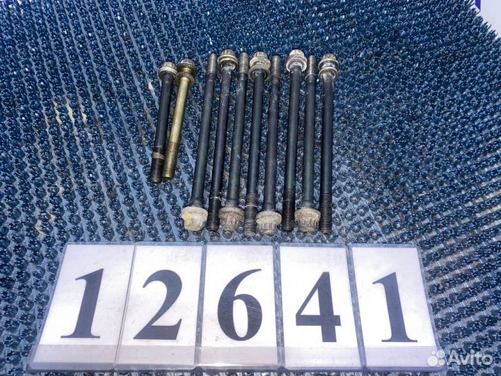 Болты блока цилиндров Subaru Impreza