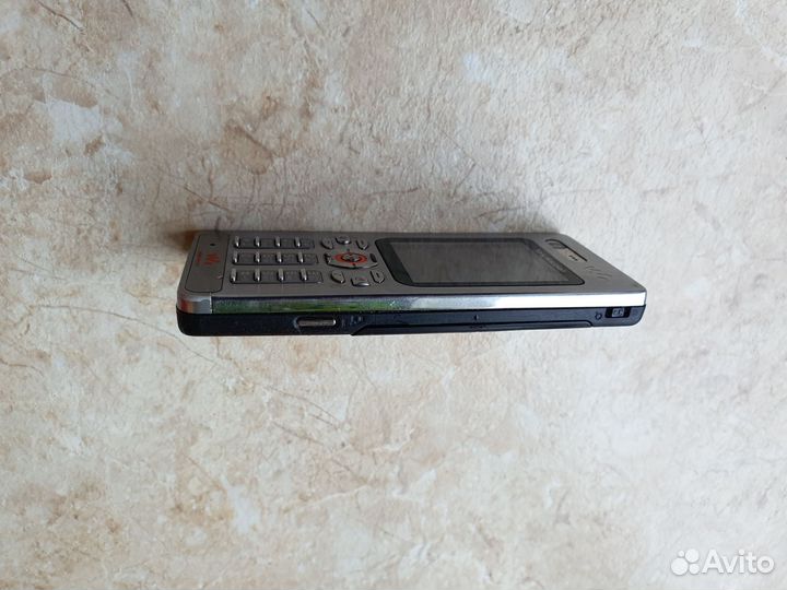 Sony Ericsson W880i