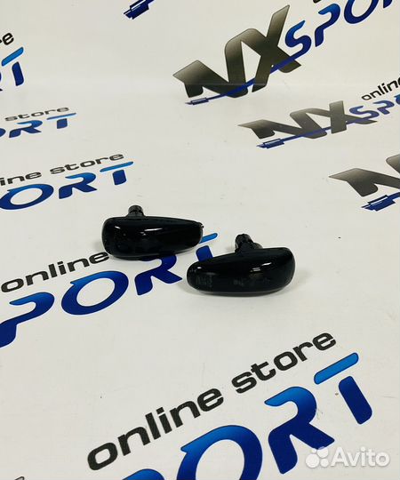 Повторители в крыло Нива Шевроле (тонированные)