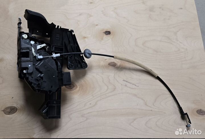 Замок двери задний левый Ford 4M5AR26413EE