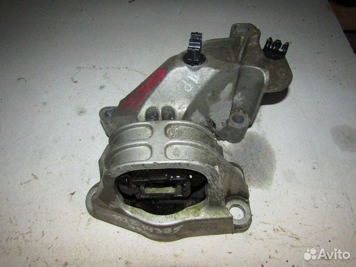 Опора двигателя правая Duster 2012