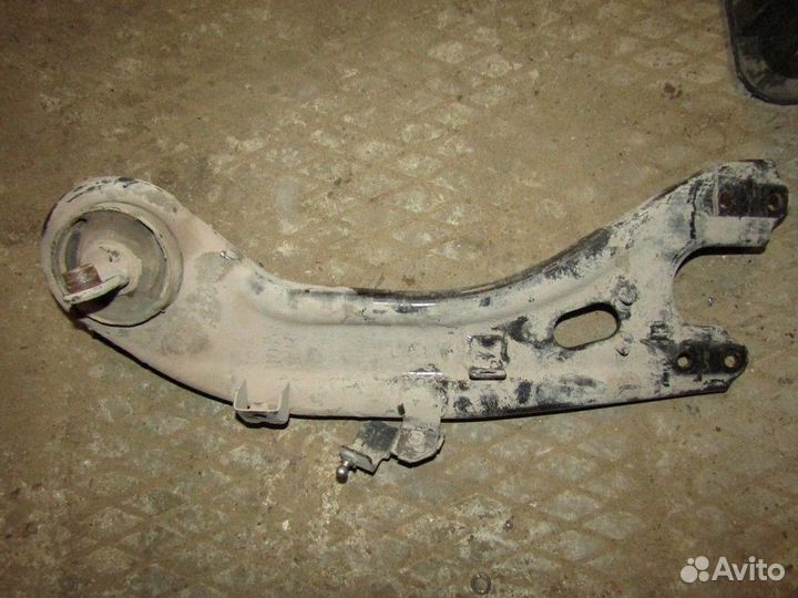 Рычаг задний продольный правый i40 2011