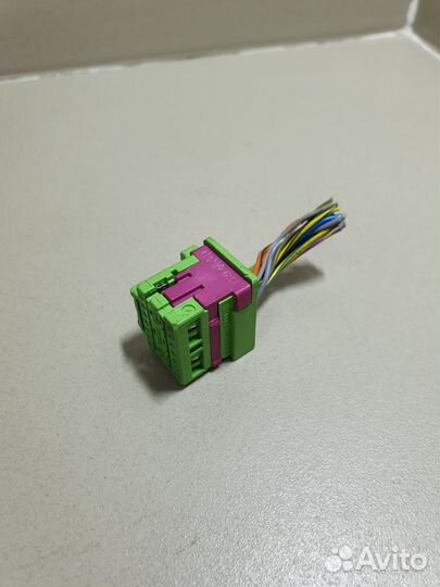 Разъём / Штекер VAG / VW / Audi / Skoda 4F0972483F