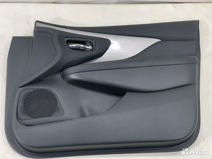 Обшивка двери Nissan Murano Z52
