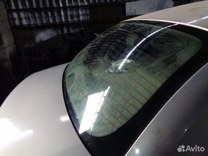 Стекло заднее Renault Symbol I рестайлинг (2002—20