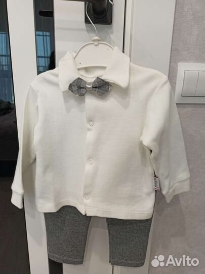 Костюм для малыша, пиджак,штаны, бабочка до 9 мес