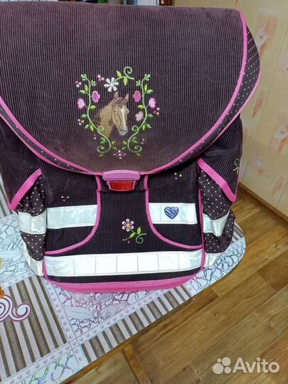 Школьный рюкзак