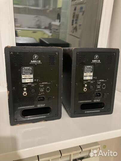 Студийные мониторы Mackie MR5 mk2