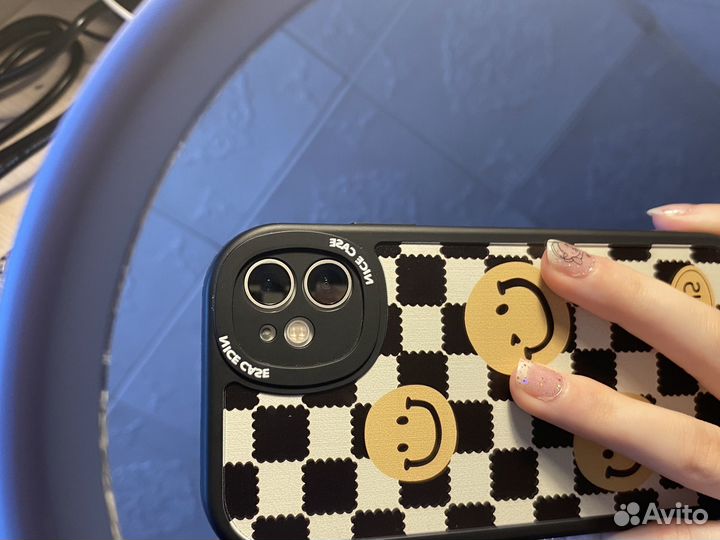 Чехол на iPhone 11