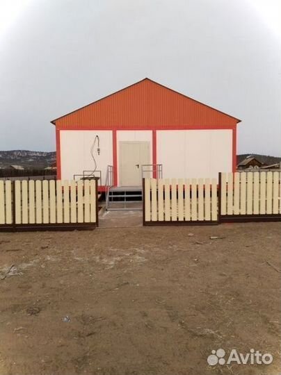 Модульное здание из бытовок