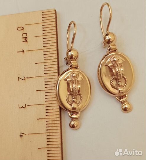 Золотые серьги