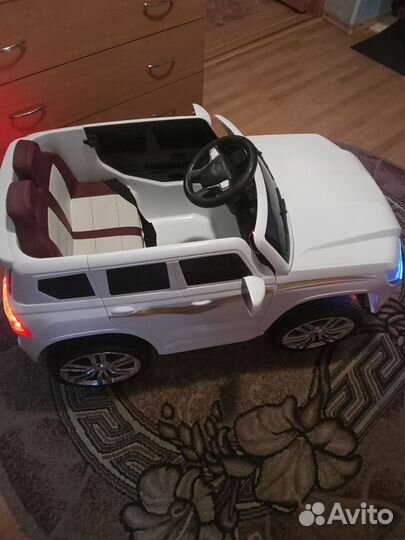 Детский электромобиль бу