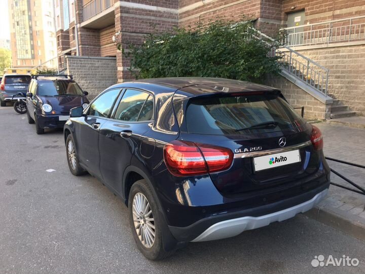 Mercedes-Benz GLA-класс 1.6 AMT, 2018, 17 500 км
