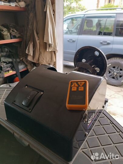 Лебёдка SEA PRO25 с якорем, и площадкой из нерж