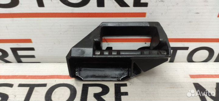 Крепление радиатора Bmw 7-Series E65 N62B40A 2007