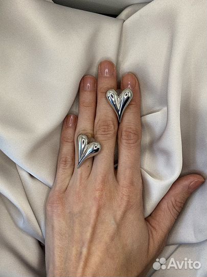 Серьги объемные сердца в серебре