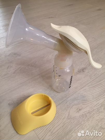 Молокоотсос medela ручной