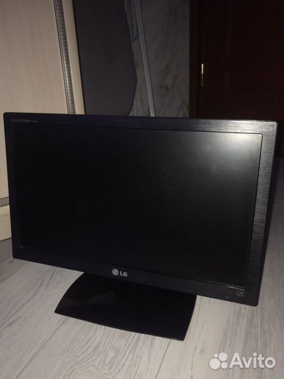Монитор LG
