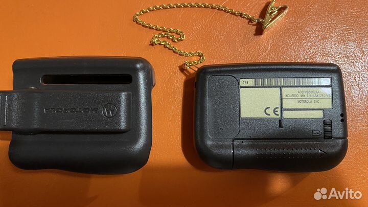 Motorola advisor пейджер из 90х