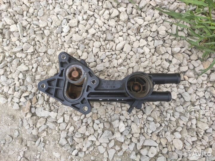 Корпус термостата Volkswagen Golf 5